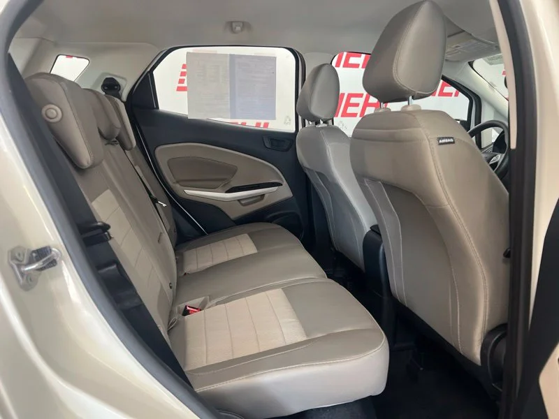 Used 2022 White Ford S image 10