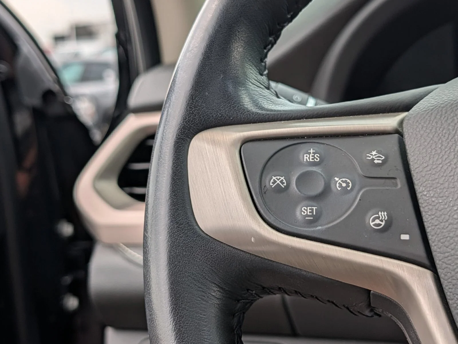 Used 2019 EBONY TWILIGHT METALLIC GMC Denali image 29