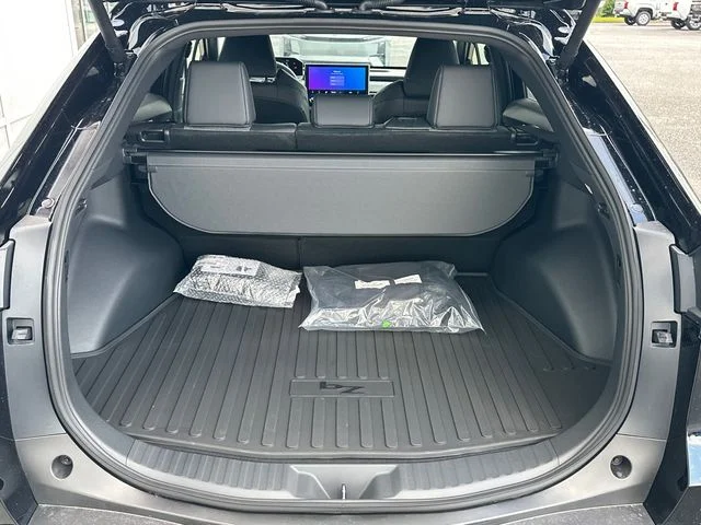 New 2026 Midnight Black Metallic Toyota  XLE image 5