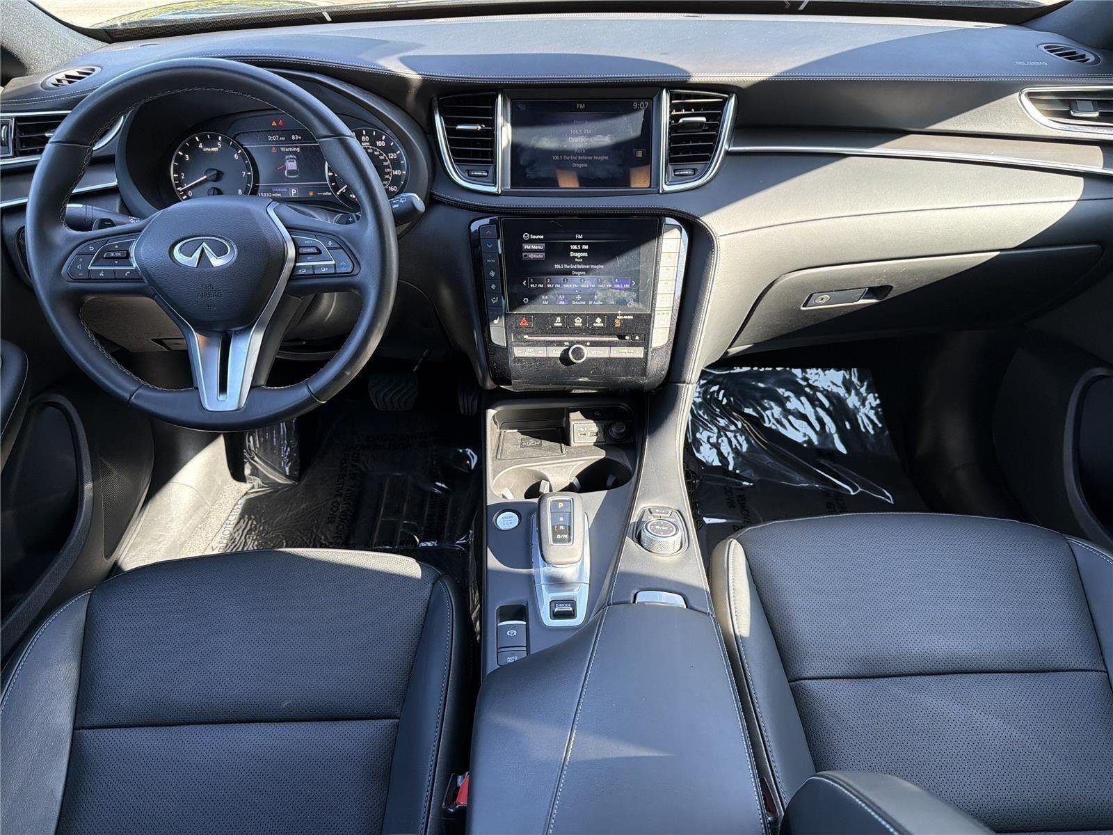 Used 2025 Black Obsidian INFINITI LUXE image 9