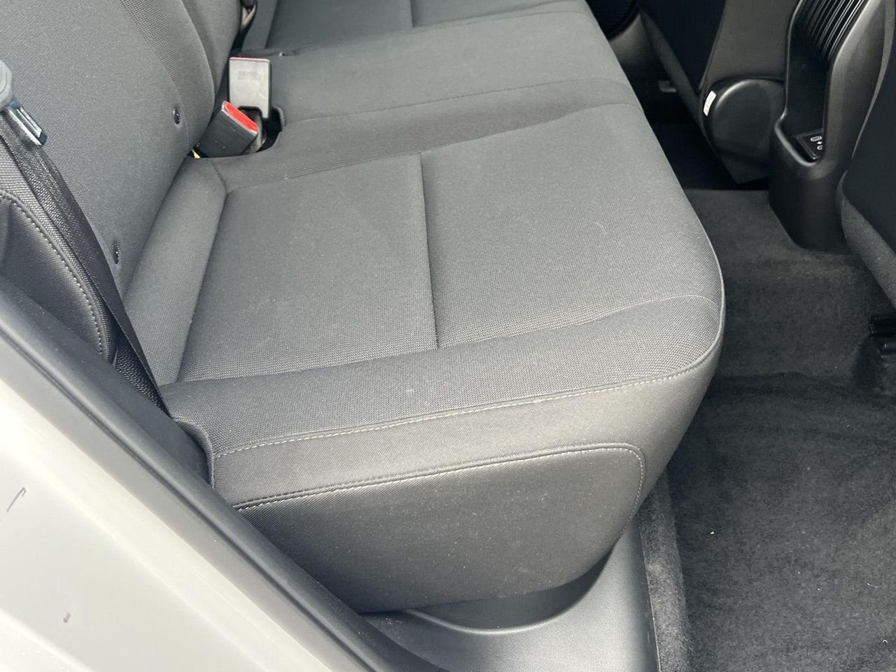 New 2026 Atlas White Hyundai SE AWD image 21