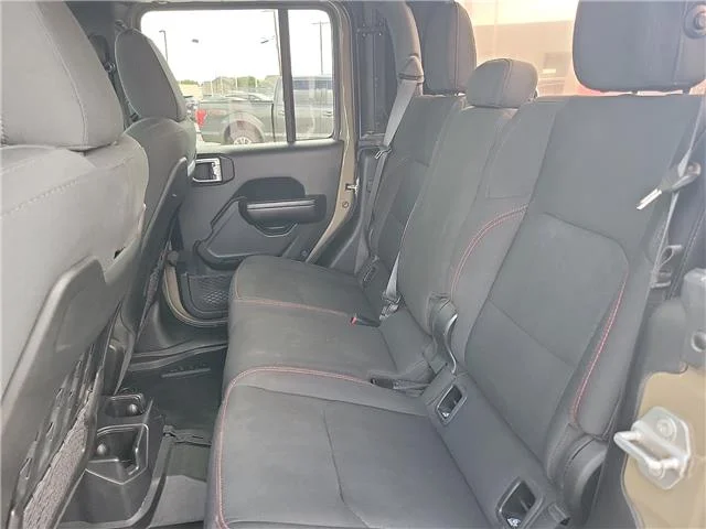 Used 2020 Gobi Clearcoat Jeep Rubicon 4x4 Crew Cab 5 ft. box image 10
