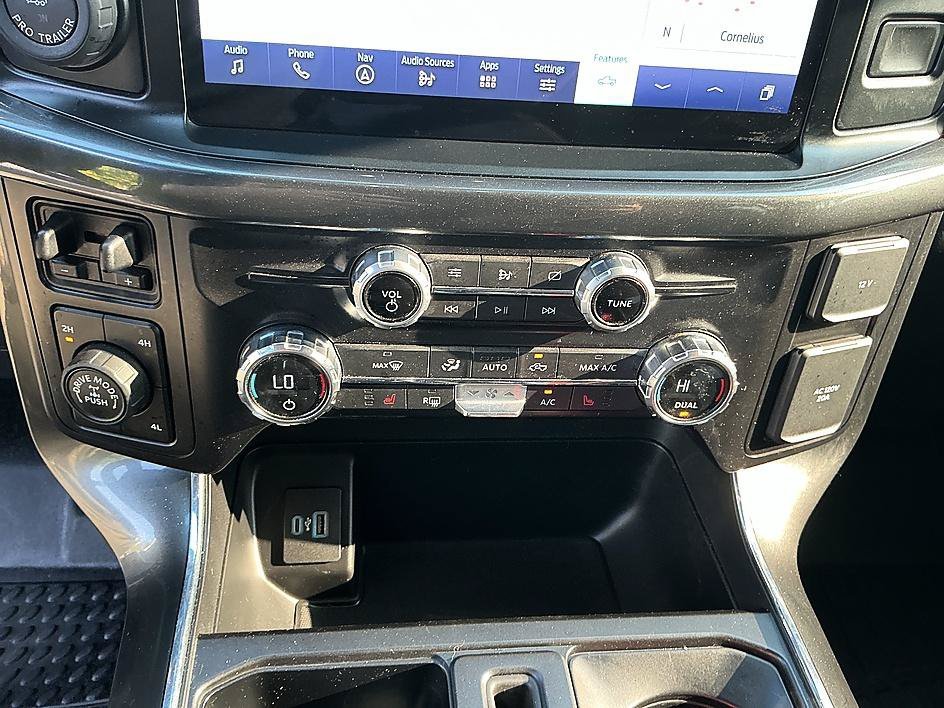 Used 2021 Oxford White Ford XLT image 18