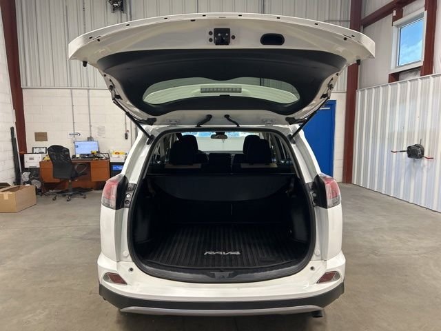 Used 2017 Super White Toyota XLE image 19