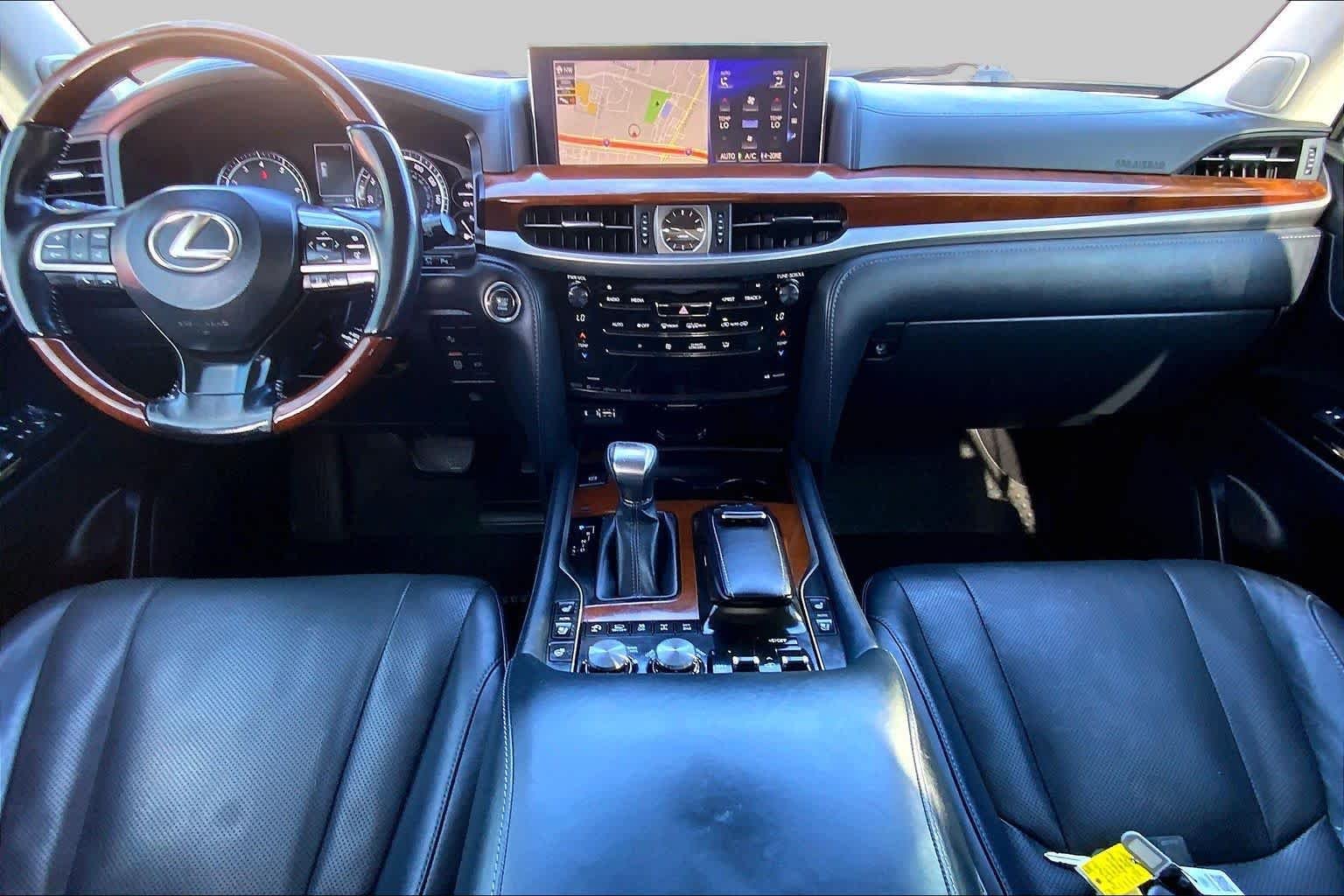 Certified Used 2019 Black Onyx Lexus  image 14