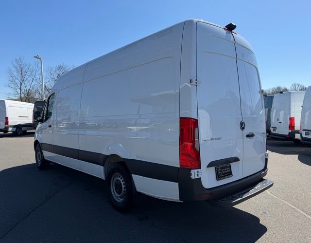 New 2026  Mercedes-Benz Cargo 170 WB image 5