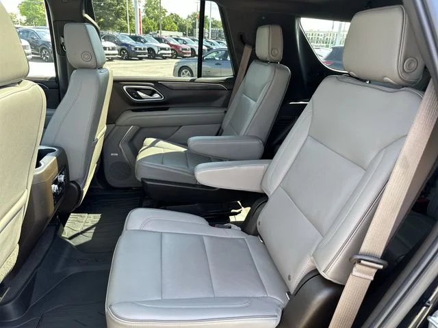 Used 2021 Black GMC SLT image 26
