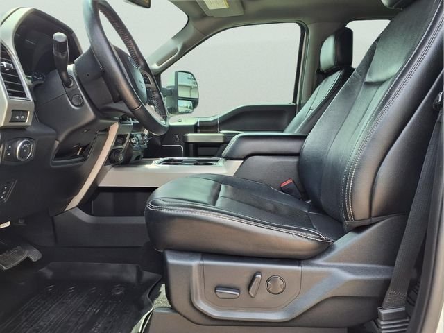 Used 2020 White Ford Lariat image 11