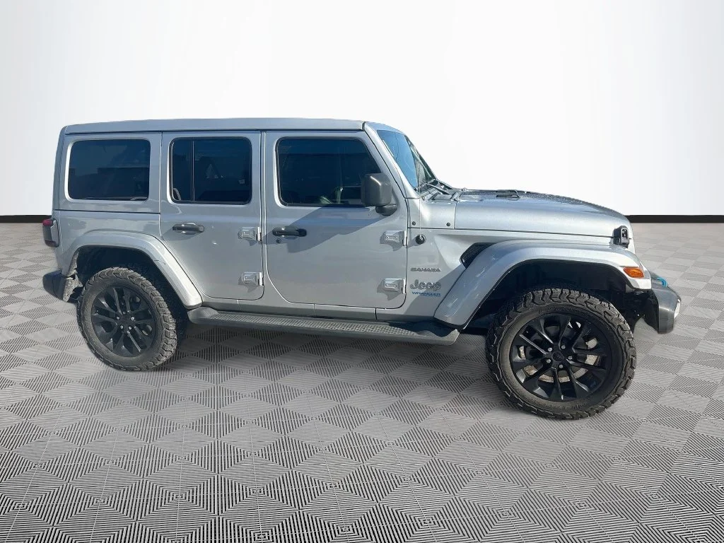 Used 2022 Silver Jeep Unlimited Sahara 4xe image 5