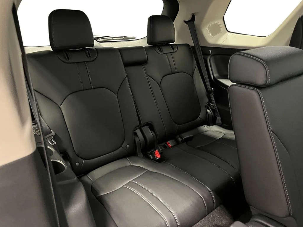 New 2026 Sonic Gray Pearl Honda Touring image 29
