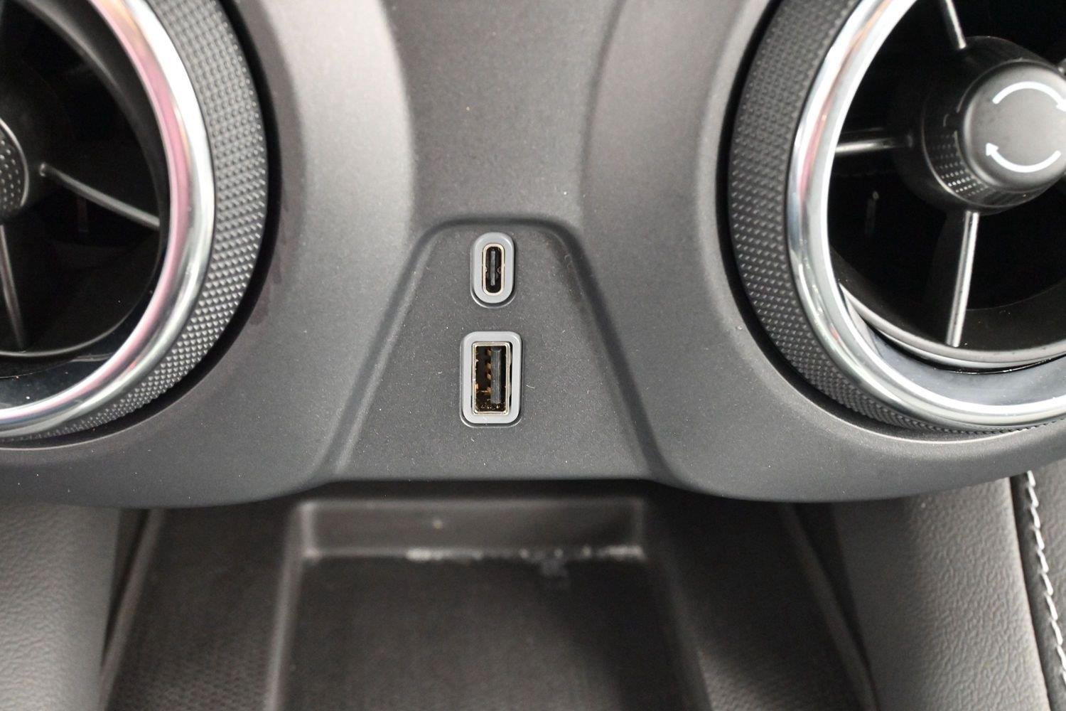Used 2023 SUMMIT WHITE Chevrolet LT image 26