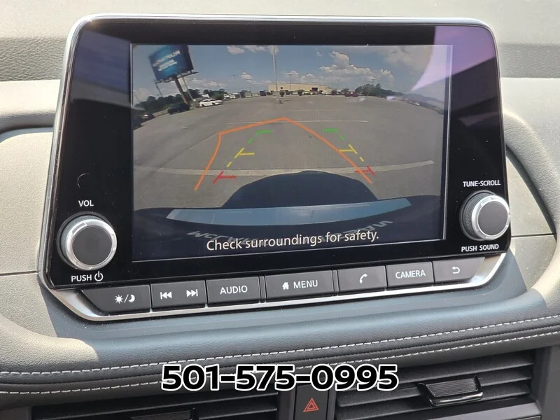 Used 2026 BLACK NISSAN 2026.5 FWD SV image 25