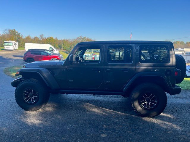Used 2025 Granite Crystal Metallic Clearcoat Jeep Willys image 6