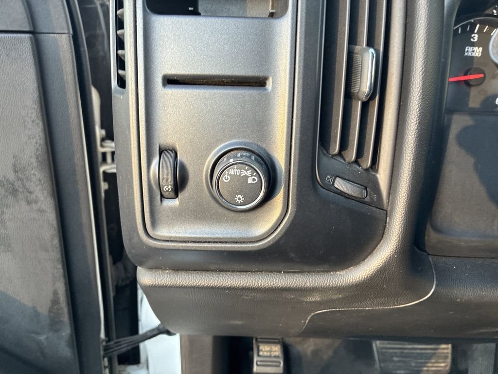 Used 2014 White Chevrolet Work Truck image 20