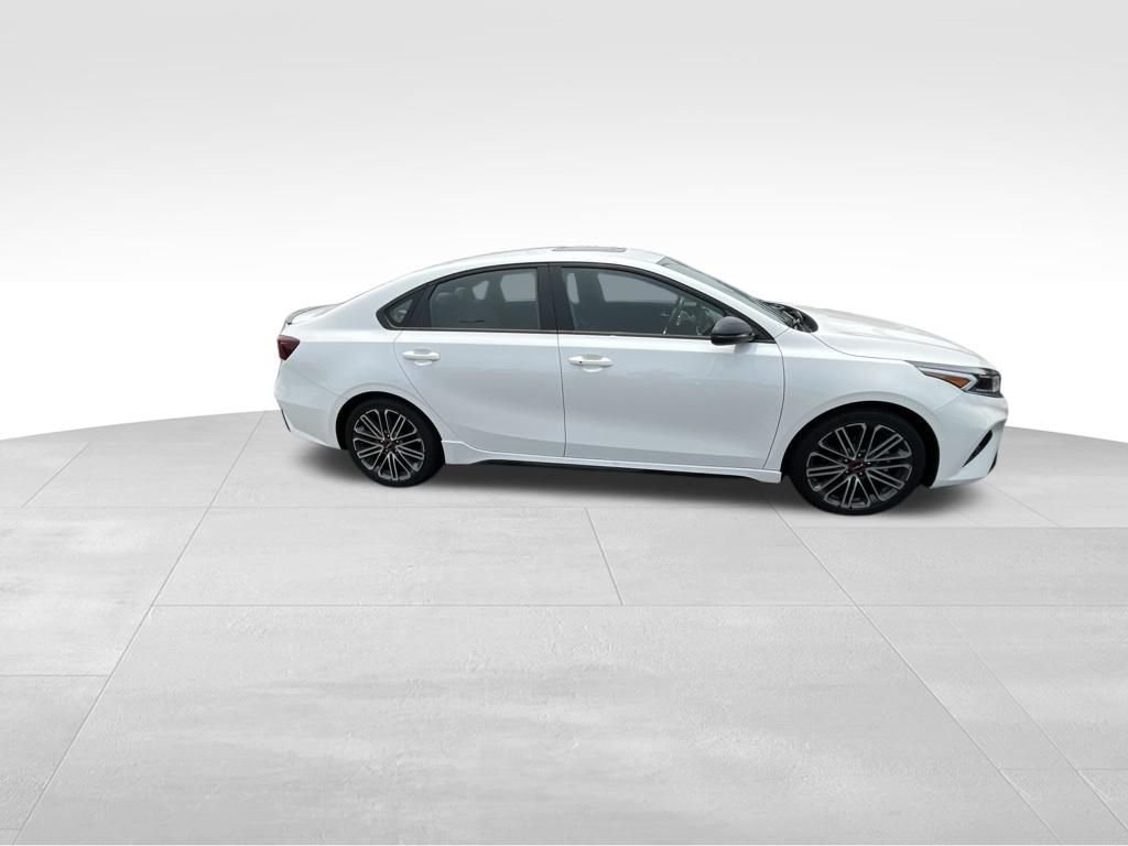 Used 2023 White Kia GT image 23