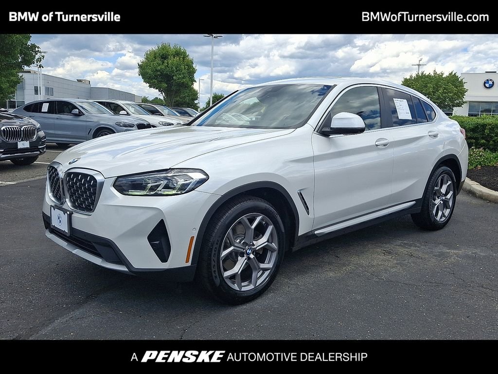 2023 BMW X4 xDrive30i's photo