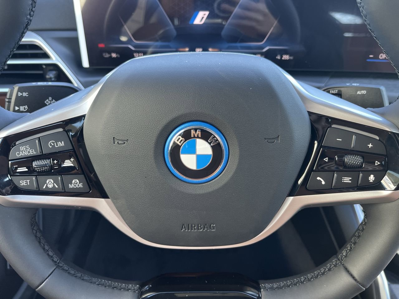 Used 2026 Skyscraper Grey Metallic BMW eDrive40 image 22