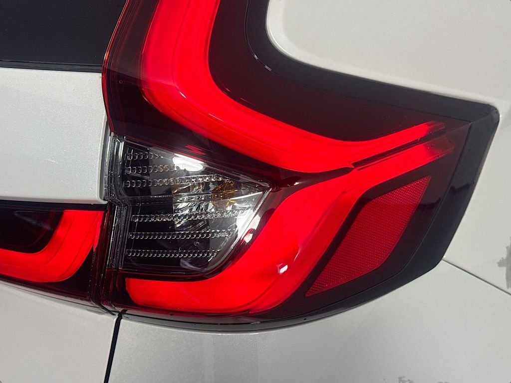 New 2026 Platinum White Pearl Honda EX-L image 10