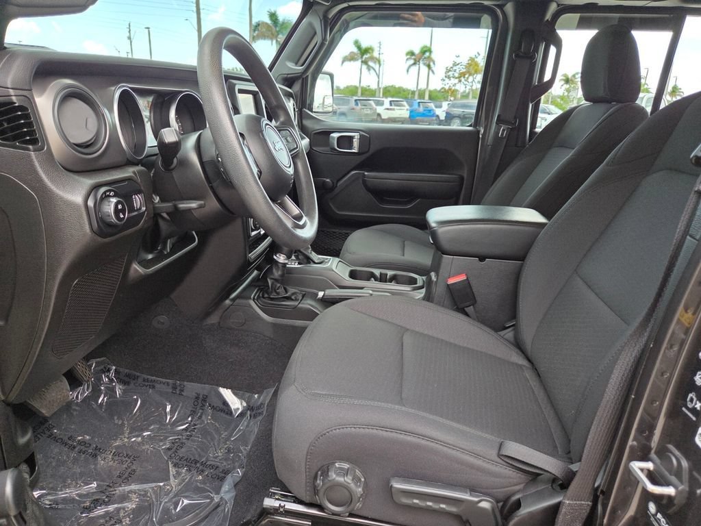 Certified Used 2023 Granite Crystal Metallic Clearcoat Jeep Sport image 27