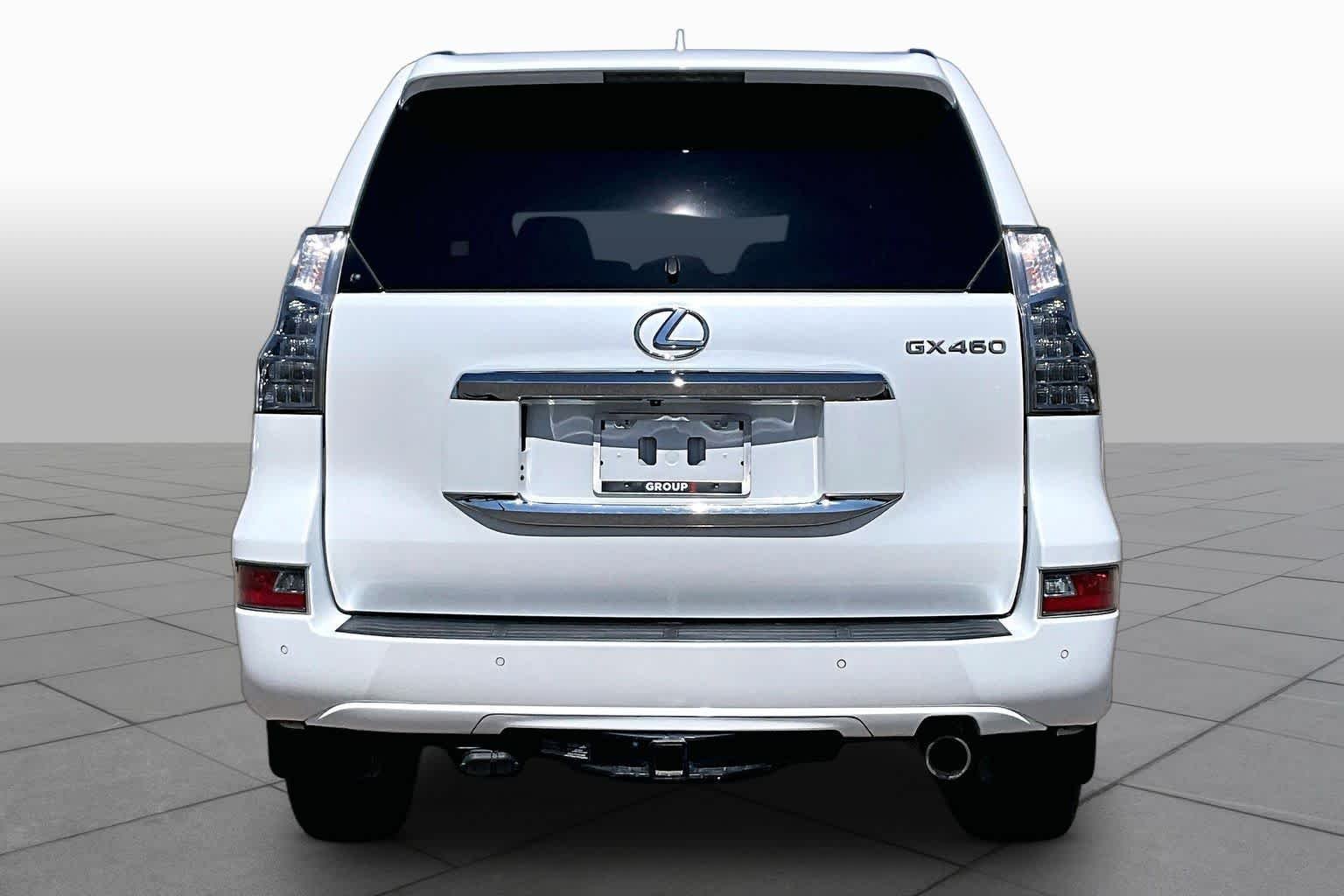 Used 2019 Starfire Pearl Lexus Premium image 5