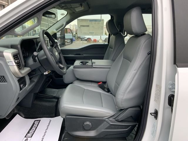 2024 Ford F-550 Super Duty Chassis Cab XL - Photo 14