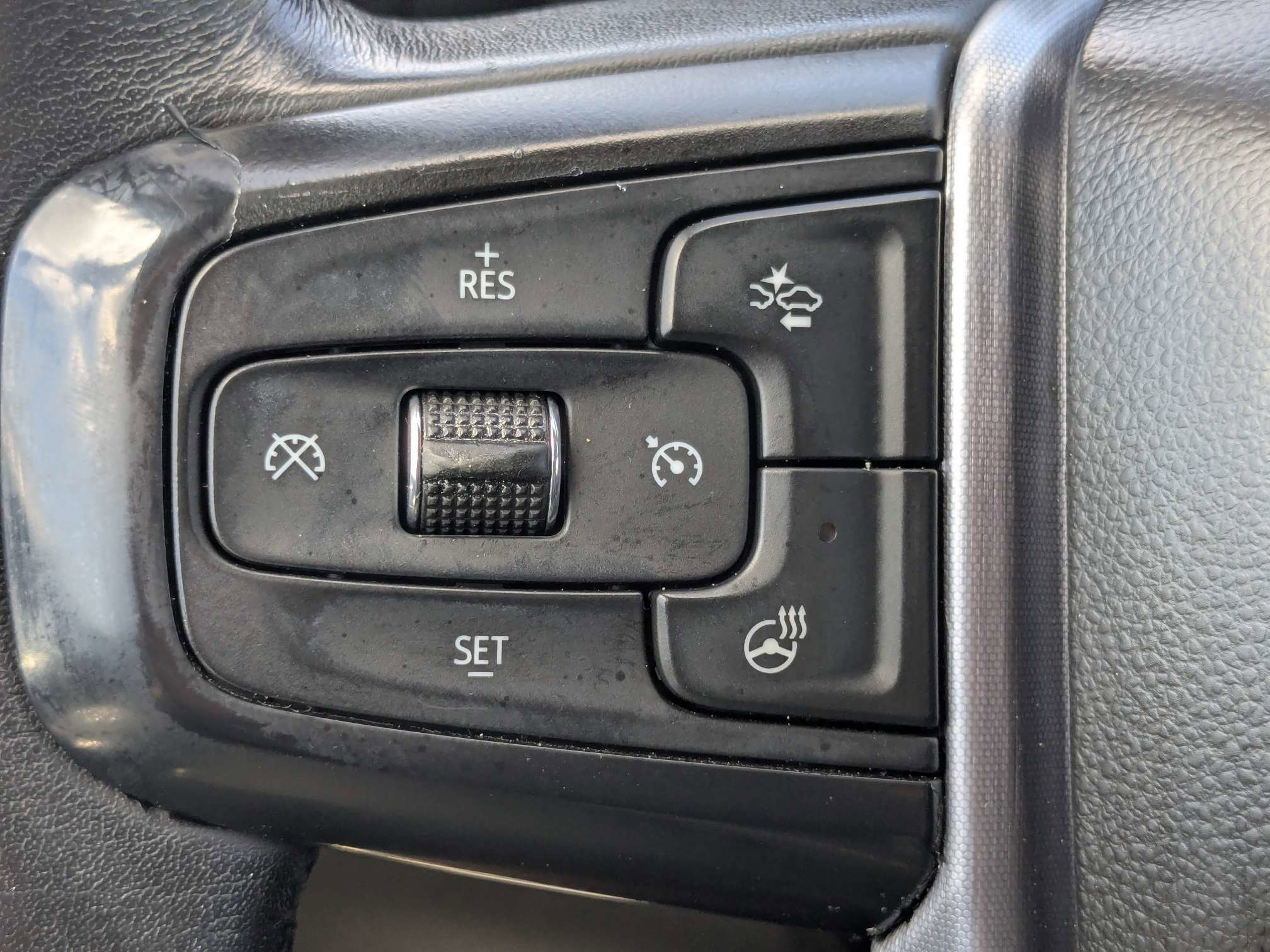 Used 2019 Smokey Quartz Metallic GMC SLT image 38