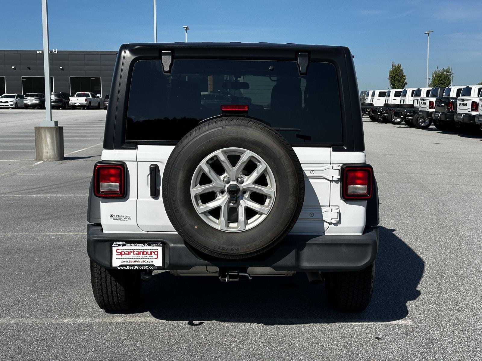 Used 2023 Bright White Clearcoat Jeep Sport S image 16