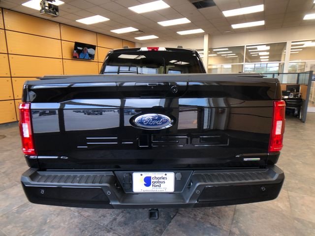 Used 2023 Black Metallic Ford XLT image 6