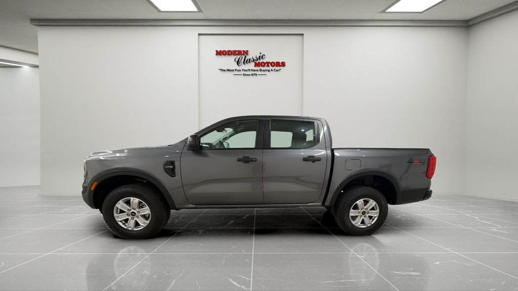 Used 2025 Gray Ford XL image 4