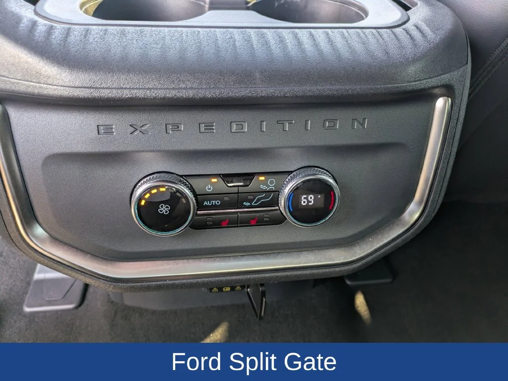 2025 Ford Expedition Platinum - Photo 18