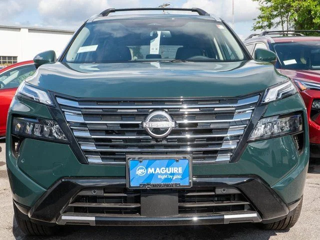 New 2026 Green Nissan Platinum image 2