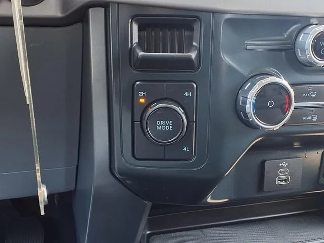 Used 2025  Ford XLT image 11