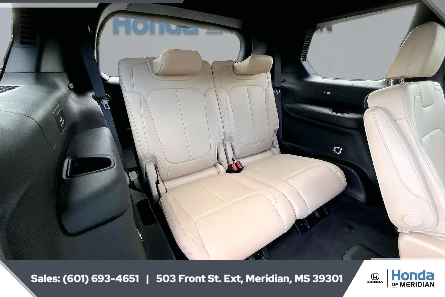 Used 2025 Baltic Gray Metallic Clearcoat Jeep Limited image 21