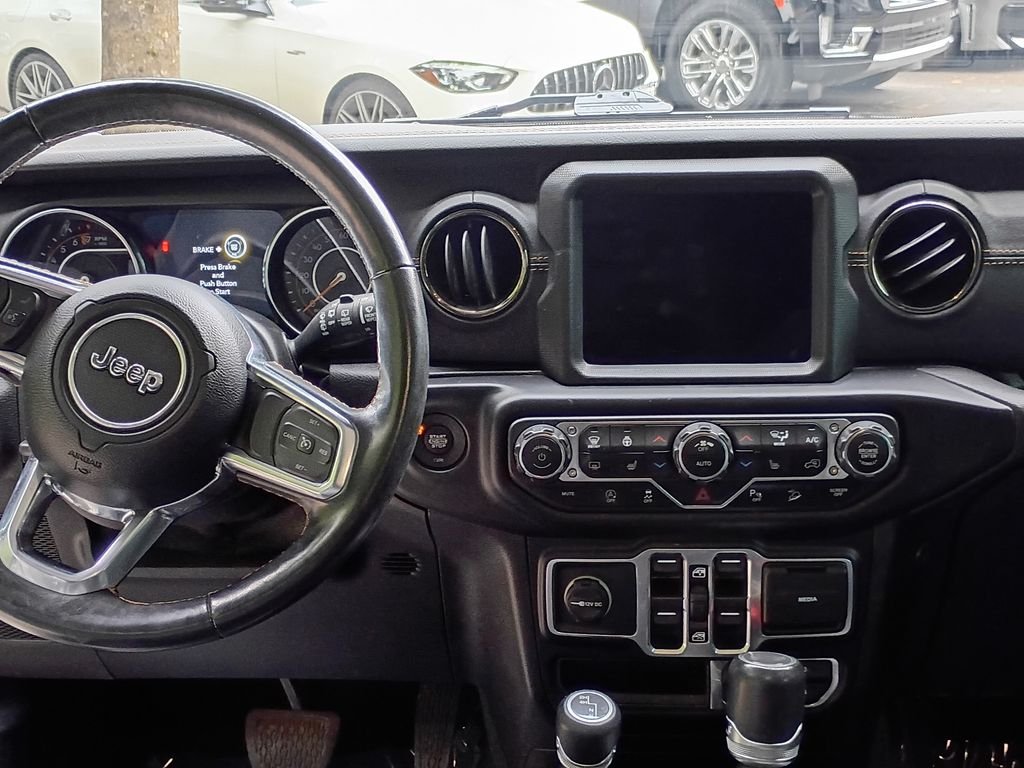 Used 2021 Gray Jeep Unlimited Sahara image 19