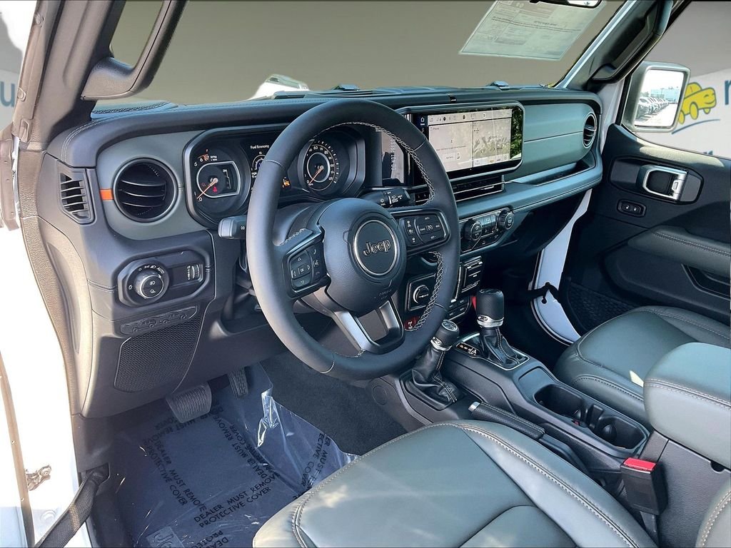 New 2026 Bright White Clear-Coat Exterior Paint Jeep Mojave image 8
