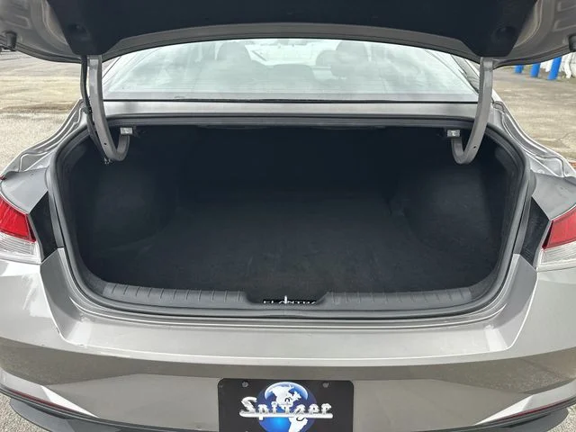 Used 2021 Silver Hyundai SEL image 21