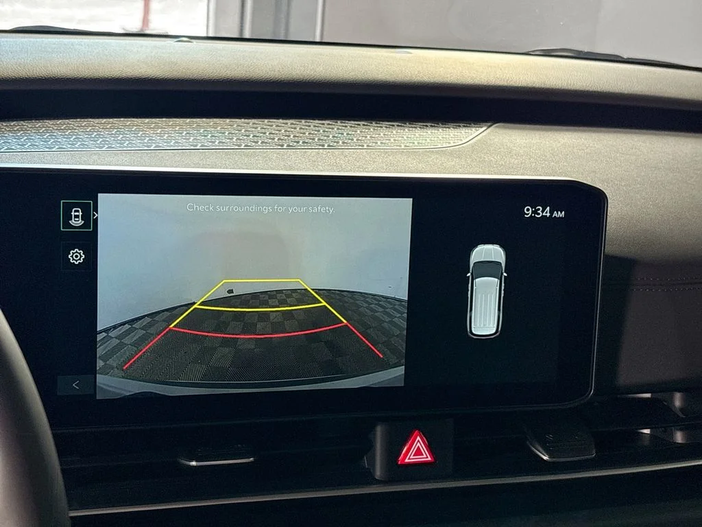 New 2027 Ceramic Silver Kia LX image 17