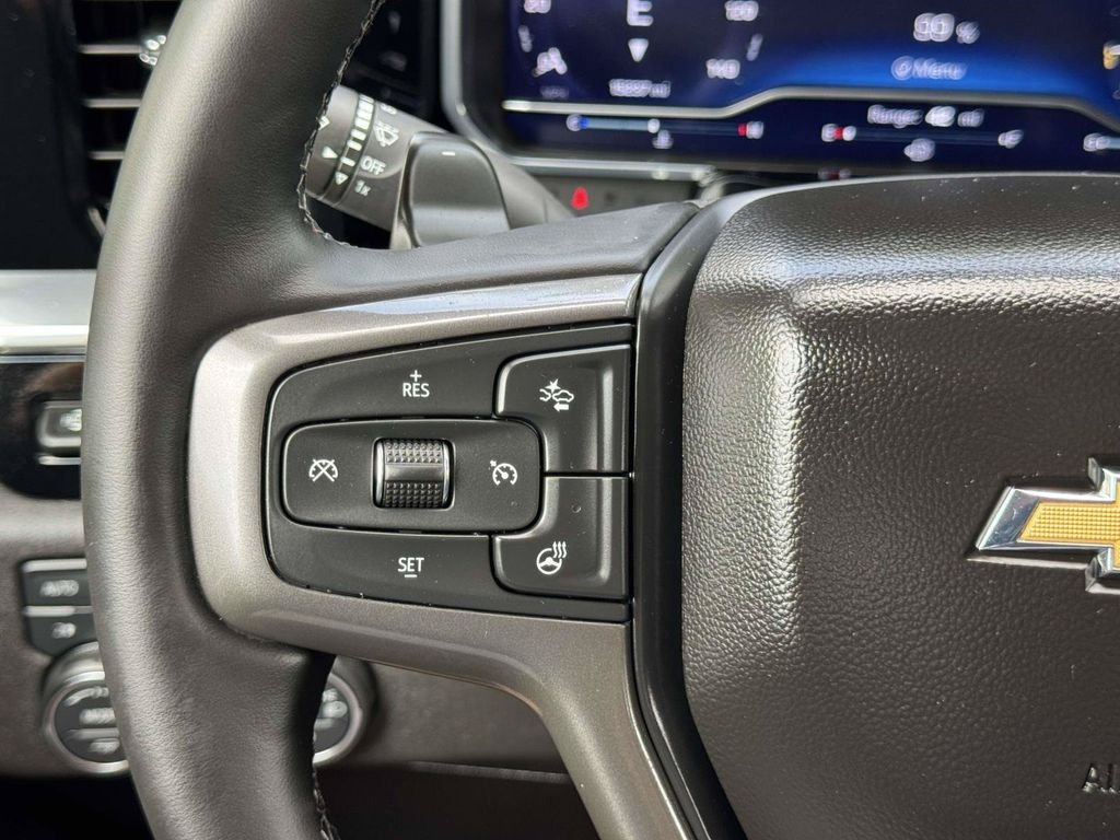 Used 2025 Beige Chevrolet High Country image 11