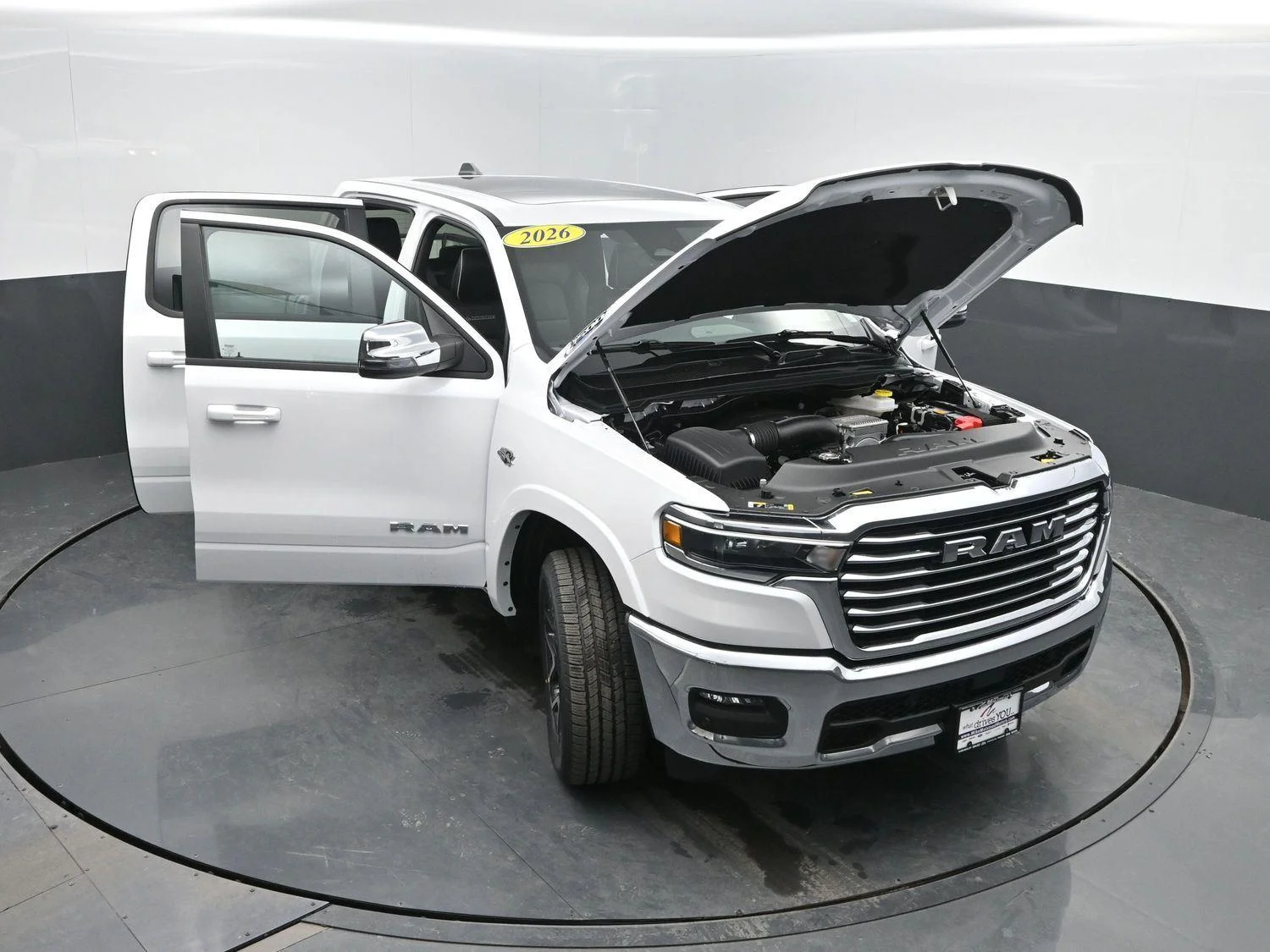 New 2026 Ivory White Tri-Coat Pearl-Coat Exterior Paint RAM Laramie image 50
