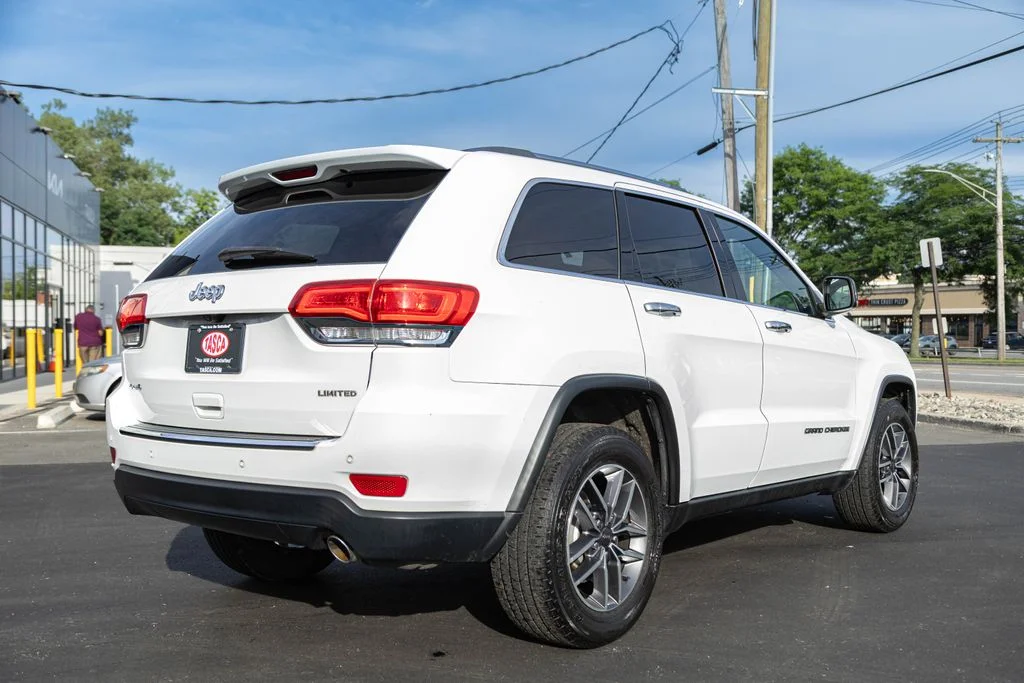 Used 2019 White Jeep Limited image 6