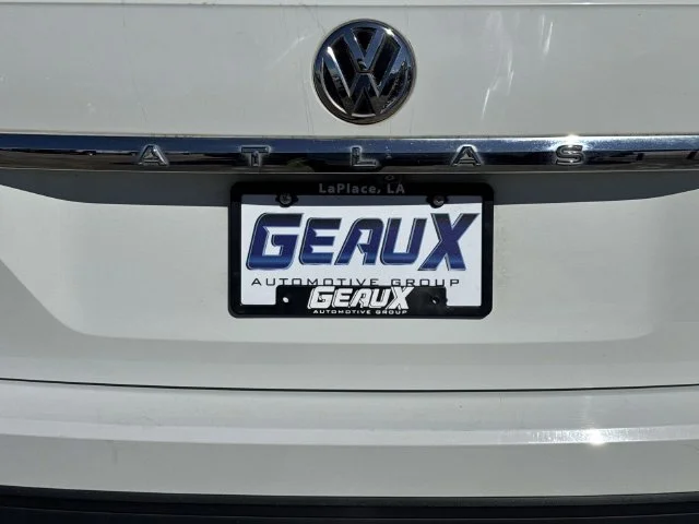 Used 2018 White Volkswagen 3.6L V6 SE image 52