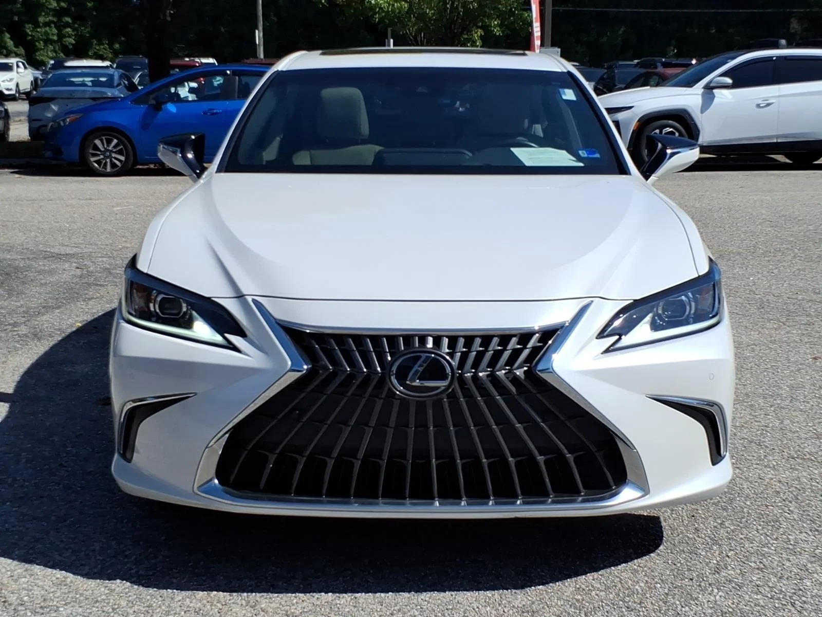 Used 2023 Eminent White Pearl Lexus ES 350 image 2