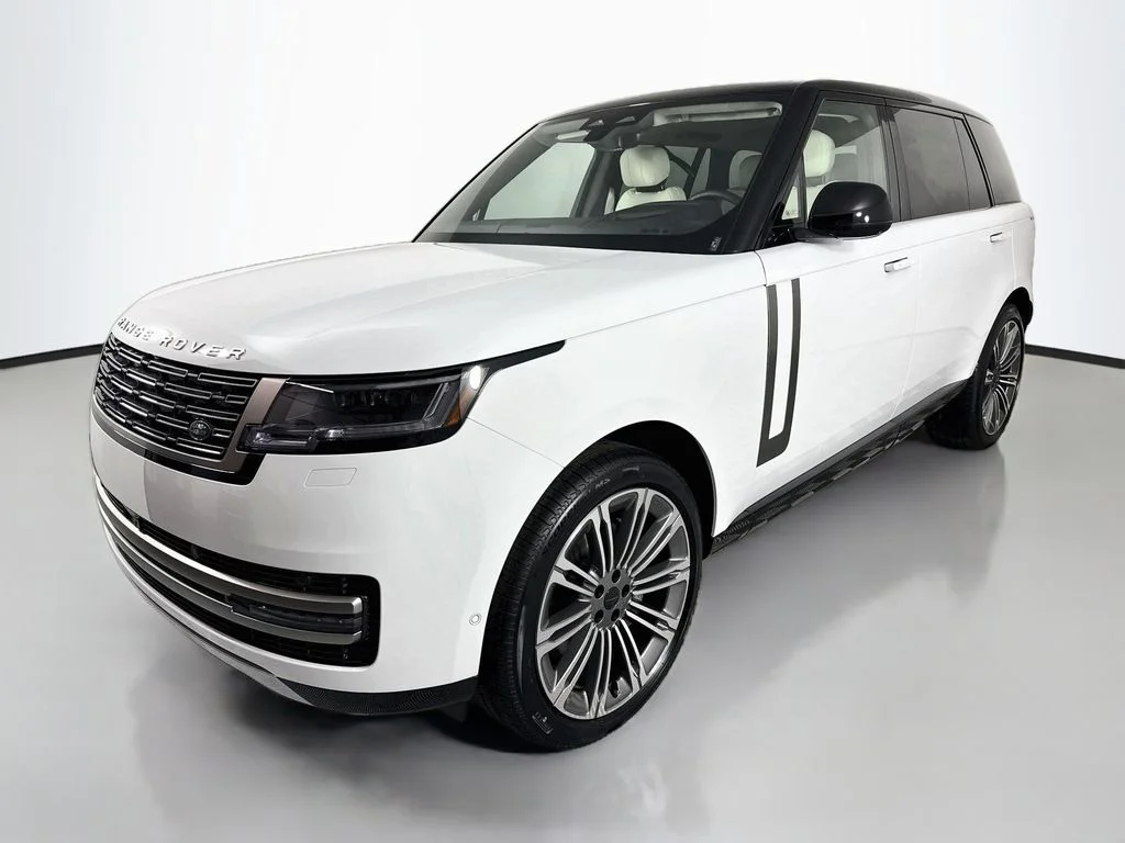 New 2026 Fuji White Land Rover SE image 1