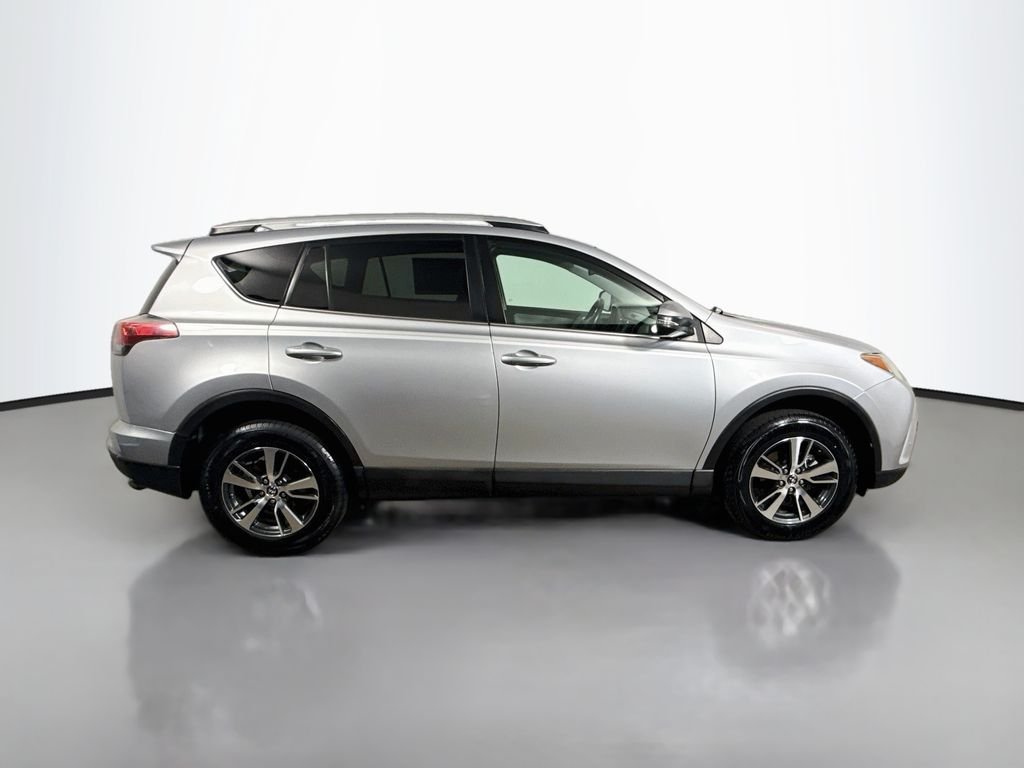 Used 2016 Silver Sky Metallic Toyota XLE image 8