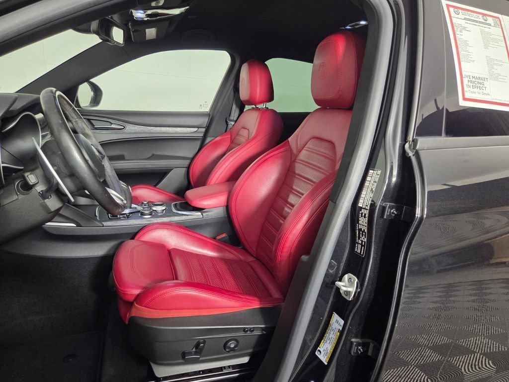 2023 Alfa Romeo Stelvio Sprint - Photo 9