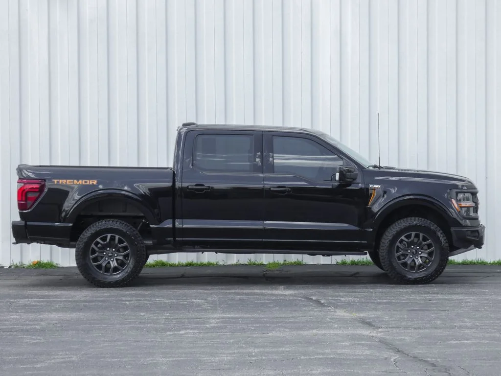 Used 2025 Black Ford Tremor image 2