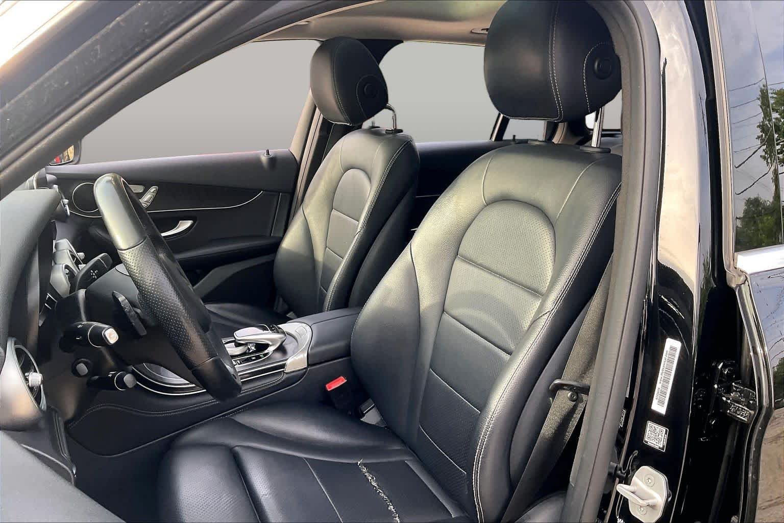 Used 2016  Mercedes-Benz GLC 300 image 7