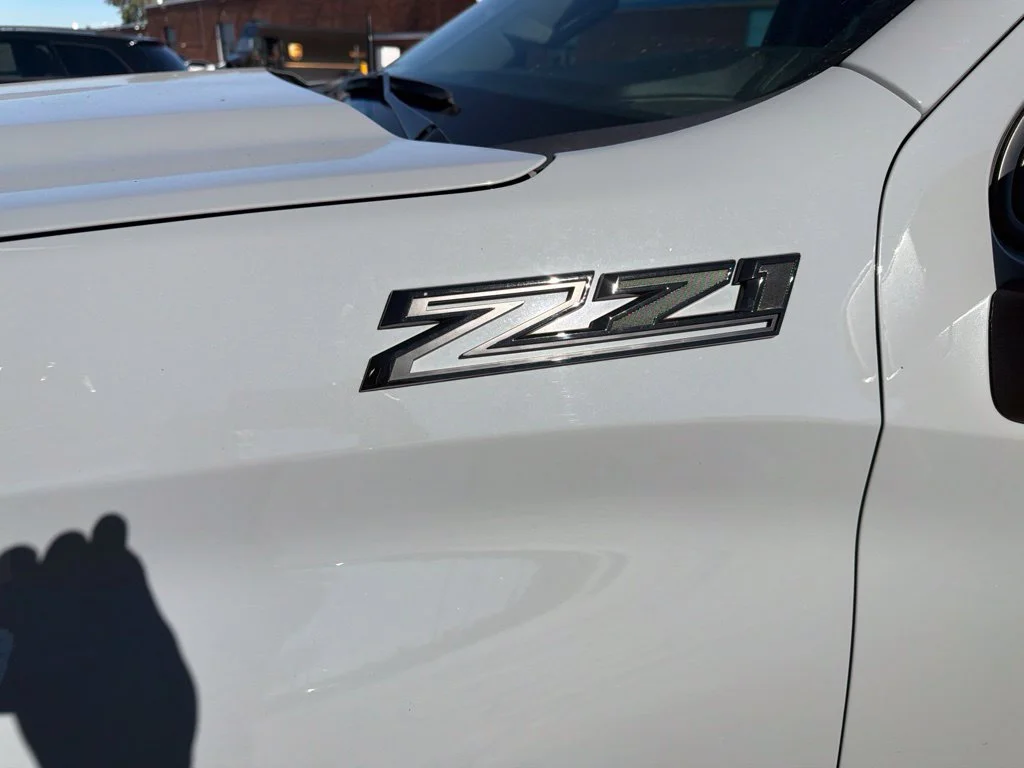 Used 2025 Gray Chevrolet RST image 3