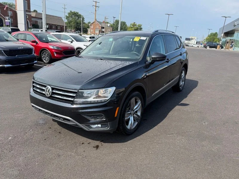 Used 2021 Black Volkswagen 2.0T SEL image 3