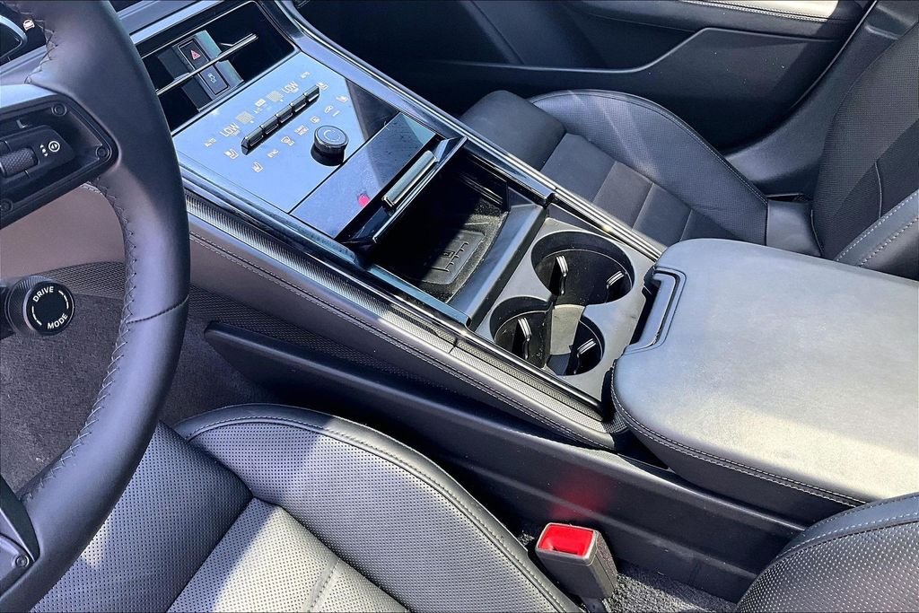 Used 2025  Porsche 4 image 15